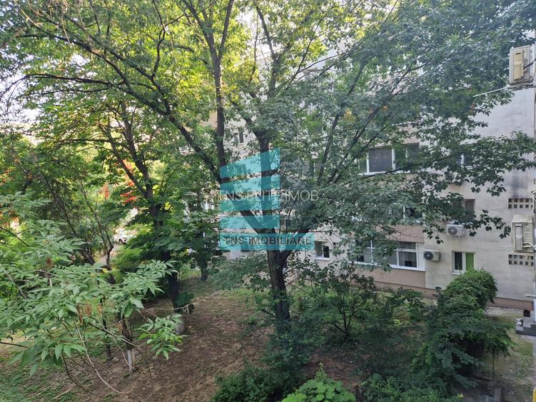 3 Camere Titan-Liviu Rebreanu,5 Minute Metrou - 2