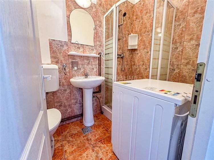 FILM! Vila pe 7 camere: rezidential/ turism, in Covasna, Central - 16