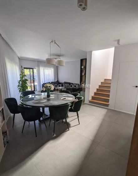 Duplex la cheie cu 4 camere, 137 mp plus 258 mp teren, parcare, zona Macesului - 4