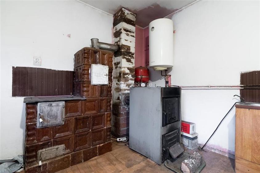 RECO Casa cu 4 camere in Burzuc - 14