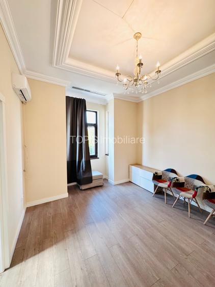 Unirii / Vila Exclusivistă Birouri - Notariat / 8 Birouri si Parcare 5 Locuri - 5