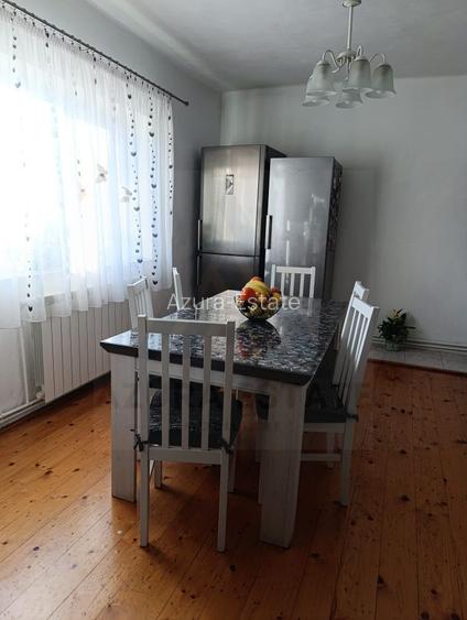 Casa Cisnadie etaj 1 integral cu intrare separata si curte comuna - 4