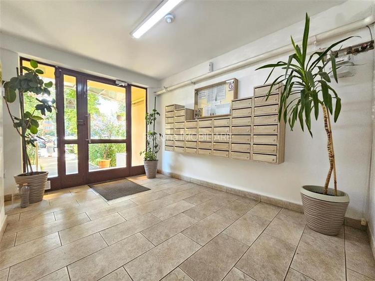 Apartament 3 camere, de inchiriat, Zona Grivitei - 10