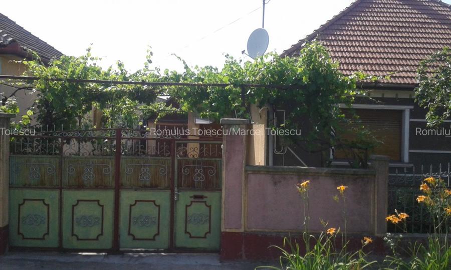 Proprietar-vand urgent casa cu curte ,gradina , imediat ocupabila si locuibila - 8
