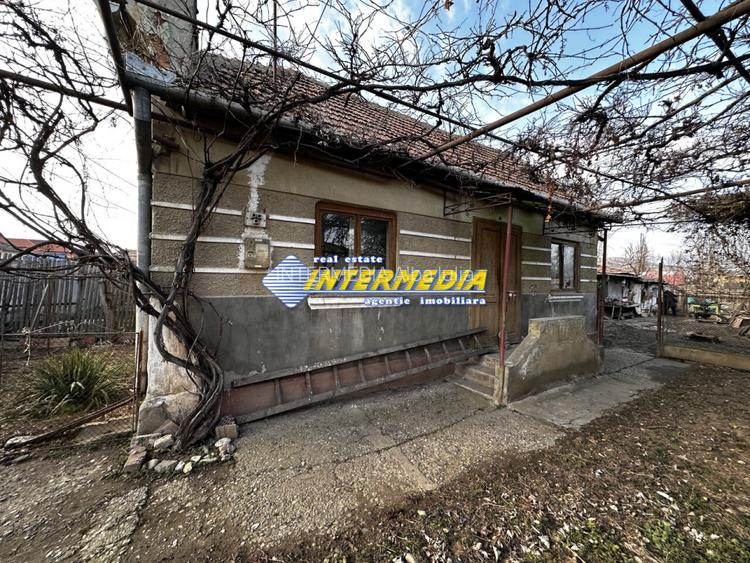Casa Veche intrare Barabant 1242mp./17m Teren Gard Asfalt Bransamente Utilitati - 3