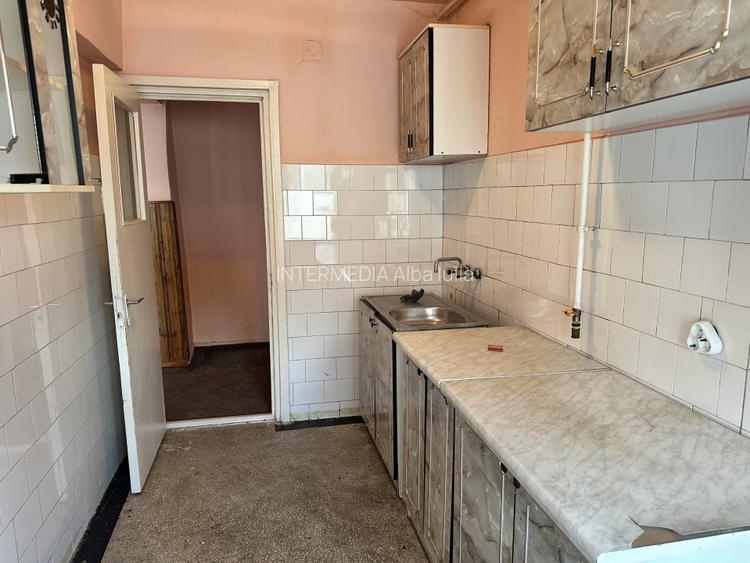 GARSONIERA DECOMANDATA I CETATE I 32 MP I ETAJ 2 I NERENOVATA I - 4