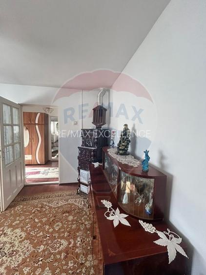Casă / Vilă cu 4 camere de vânzare în zona Gheorghe Doja - 16