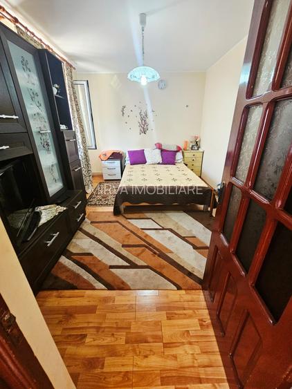 Casă spațioasă cu 9 camere în Strejnicu – pentru locuință, birouri - 50