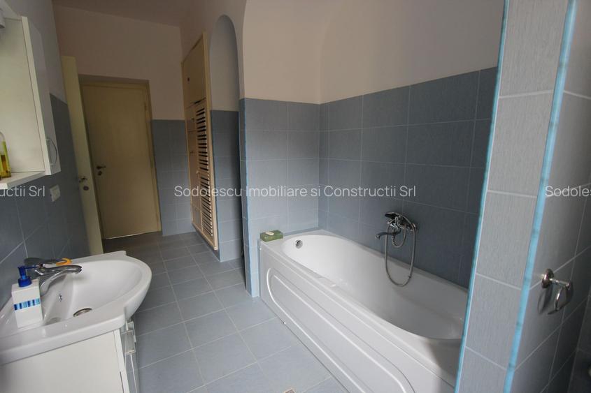 Apartament spatios 3 camere,zona medicina - 9