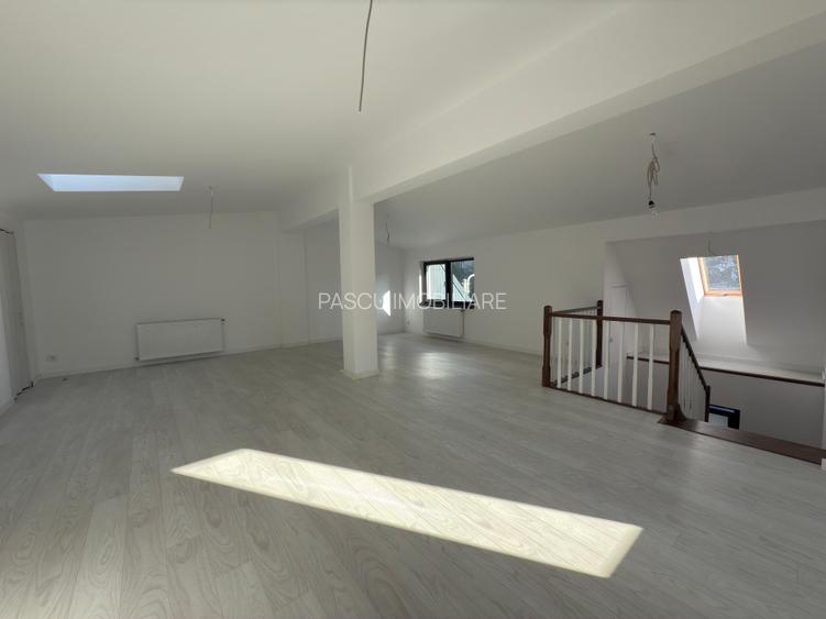 Metrou,Eroii  Revolutiei  PADESUL Vila 2024 ,Finisaje lux ,BINE CONSTRUITA 6 cam - 18