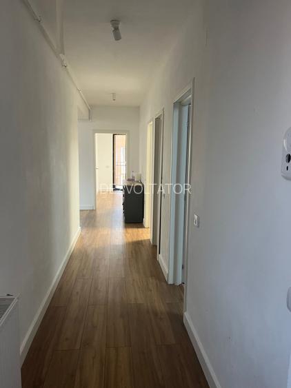 Proprietar - 3 camere in cartierul Florilor zona Gemenii 188.000 E - 11