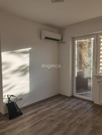 Garsoniera 35mp cu curte 23mp, loc parcare inclus in fata portii - 2