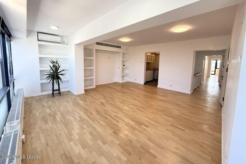 Polona - Duplex 256 mpu, 6 camere, etaje 6+7, panorama, terase 52 mp - 21
