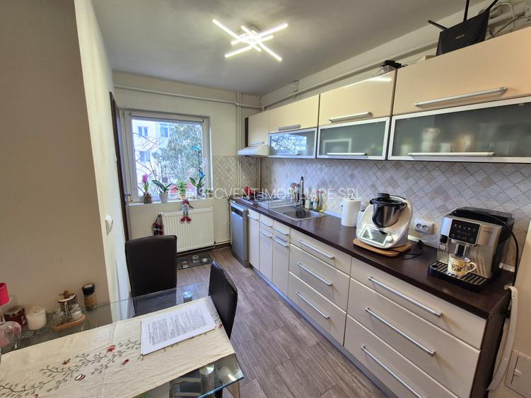 Apartament 3 camere decomandat, 91 mp, etaj 2, Vlaicu – comision 0 - 6