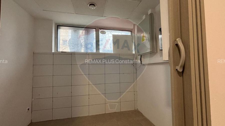 Spațiu comercial de închiriat vis-a-vis de Primaria Mangalia-87mp - 7