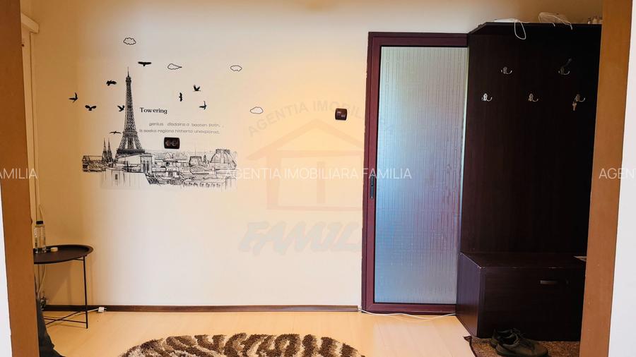Vand apartament 3 camere IC Frimu in IFR, strada Nae Leonard, Bloc R - 2