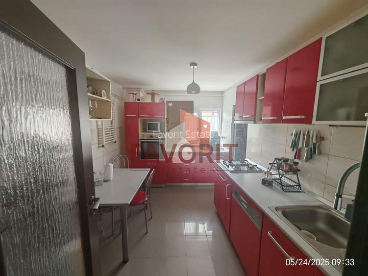 4 camere | centrala proprie | etaj intermediar | zona excelenta | renovat | - 3