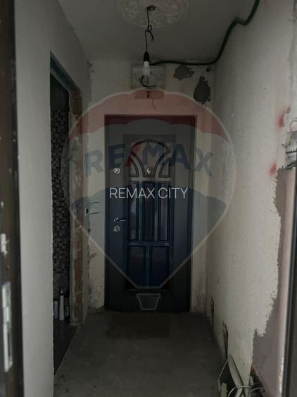 Apartament cu 2 camere de vânzare Savinesti - 8