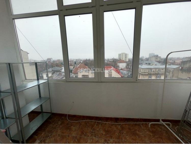 De vanzare Apartament 2 camere P-ta Rosetti, Izvorul Rece, Bd. Carol I - 8