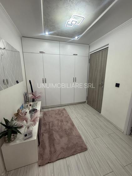 Apartament 3 camere complet renovat • Parter • Zona Comisia  Centrala - 18