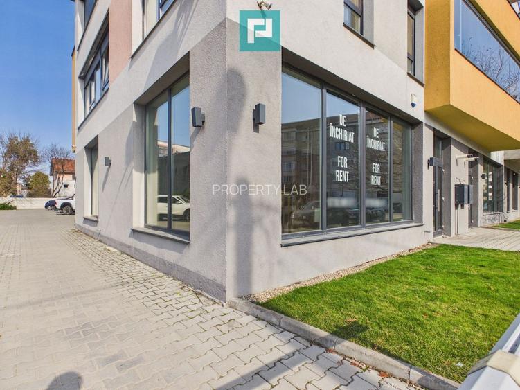 Spațiu comercial nou, 100 mp, vitrine mari, garaj - 2
