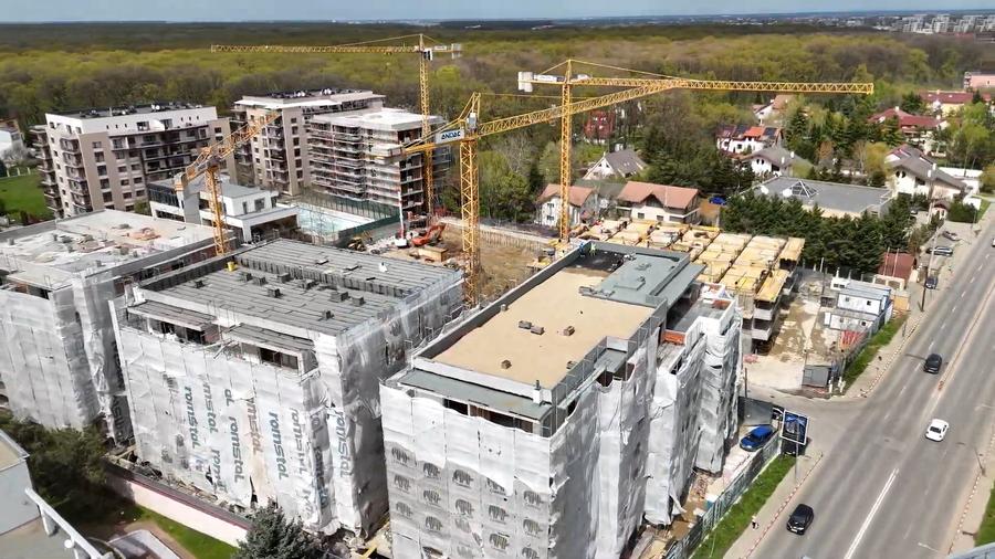 c2af7d2a-ea2f-470f-8474-6ce4cf6a1c72 - 4