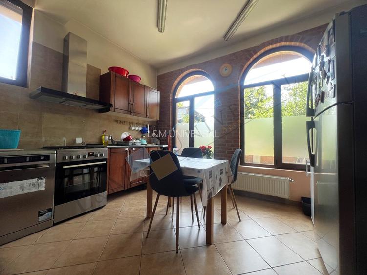 VOLUNTARI CENTRU- BCR, Vila Stil Brancovenesc, SPATIOASA, SOLIDA,Teren 400MP - 10