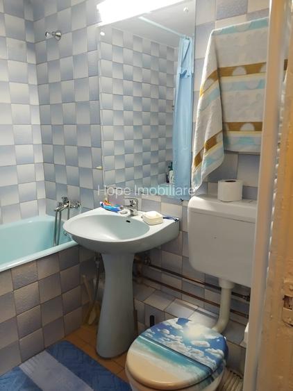 Bulevardul Basarabia - Intrarea Barsei-3 camerei - 8