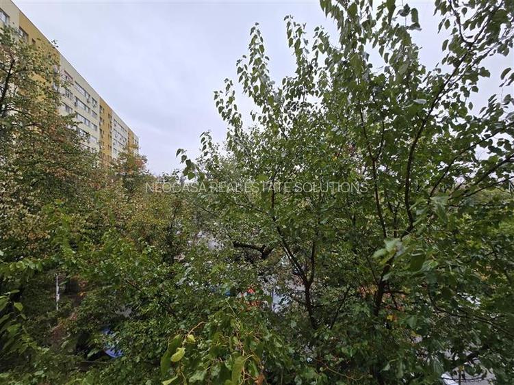 LOCUINTA TA APROAPE DE PARC BLOC Y ! - 9