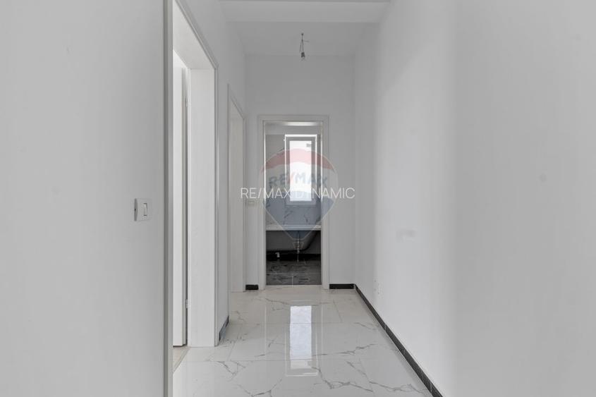Apartament cu 3 camere de vanzare si parcare, bloc nou, zona Giroc - 3