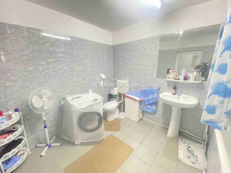 Casa- 4 camere- Sector 5- COMISION 0% - 17