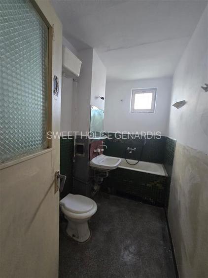 Apartament cu 2 camere  de vanzare  in Fagaras etaj 4 - 5