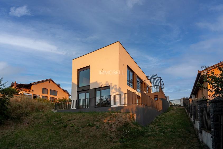 Vilă nouă design mediteranean, proiect deosebit și panoramă- 285.000 E - 8