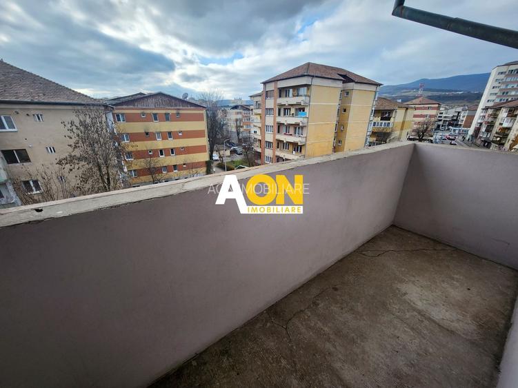 De inchiriat apartament 3 camere, Closca - 11