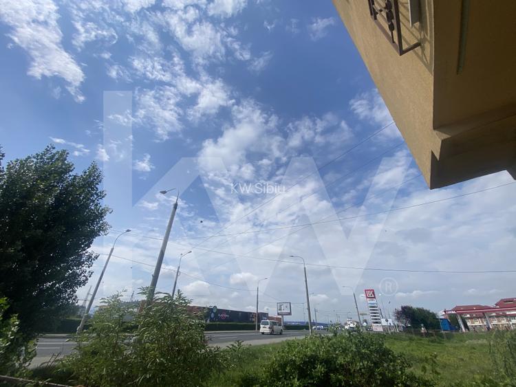 Spatiu comercial 2 camere in zona Turnisor Sibiu 132mpu stradal 6 locuri parcare - 10