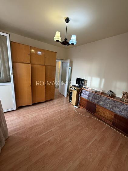 Apartament 3 camere 60 mp etaj 2 - Campina ,langa OMV - 13