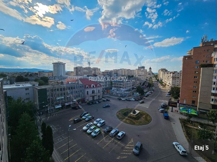 Spațiu de 202 mp + 64 mp terasă la etajul 5, zonă ultracentrală - 2