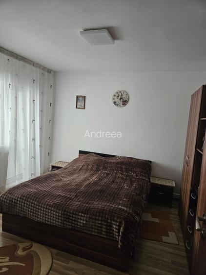 Apartament 2 camere, decomandat, zona Sud - 2