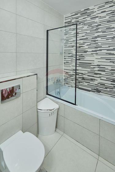 De vânzare apartament cu 3 camere, 2 bai, garaj Andrei Muresanu Sud