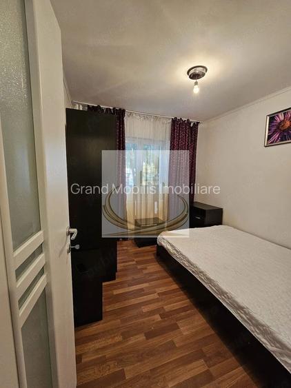 Vând apartament Moldovita, Sector 4, București