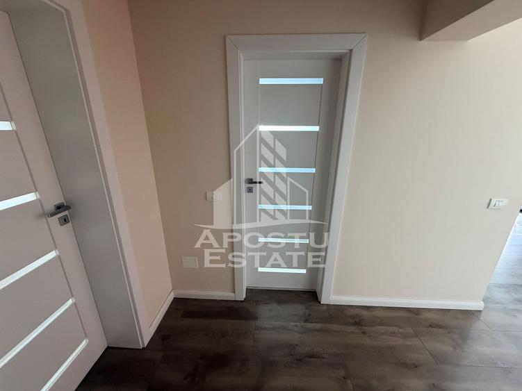 Apartament cu 2 camere, de inchiriat, Giroc, Parcare
