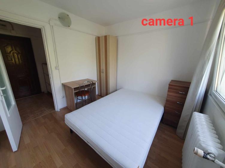 Chirie 2 camere in Apartament 3 camere + living, pentru fete. Manastur, 200 EUR/