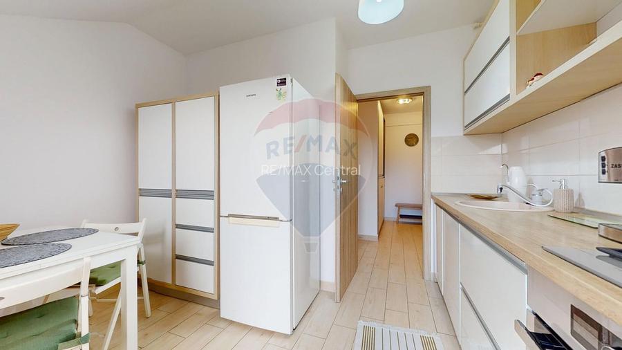 Apartament cu 2 camere de închiriat în zona Tractorul - 17