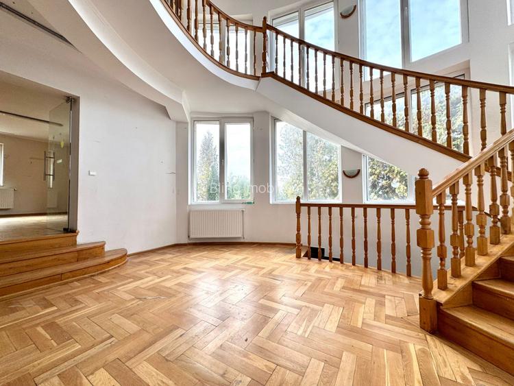 Casa 500 mp utili, teren 2000 mp, 10 parcari, cartier Andrei Muresanu - 4