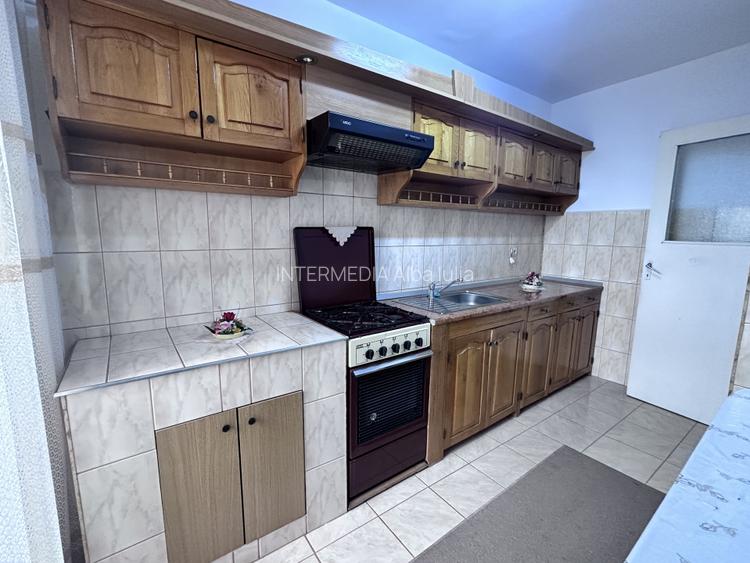 APARTAMENT 3 CAMERE I DECOMANDAT I 65 MP I MOBILAT CETATE BULEVARD - 17