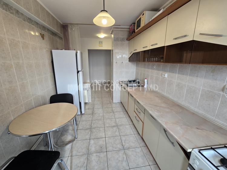 INCHIRIERE APARTAMENT 2 camere spatios in zona Republicii - 11