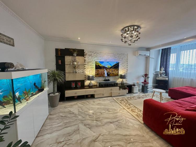 Apartament cu 3 camere spatios in bloc tip B , zona Rogerius - Oradea  - 3