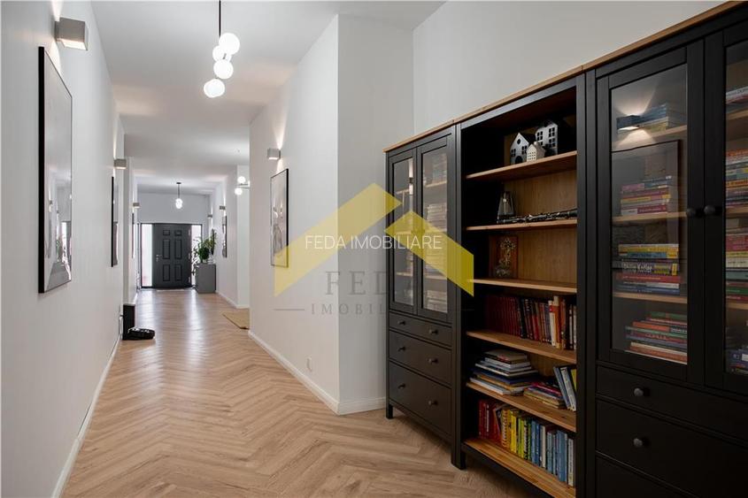 Casa la sol de lux in Mandruloc - 2