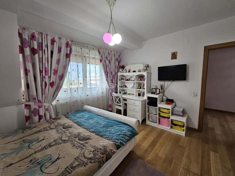 Vilă de Tip Duplex: Oază de Eleganță și Refinament în Centrul Istoric al Brașovu - 6