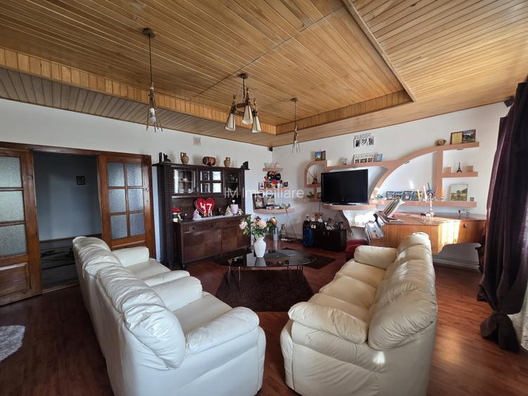 Utvin-Central-Vila S+P+E+M-360mp-2 accese-Garaj - 14